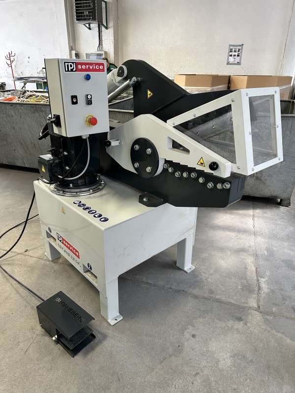 Aligátorové nůžky Bronneberg Forfex 400 – Praha 15